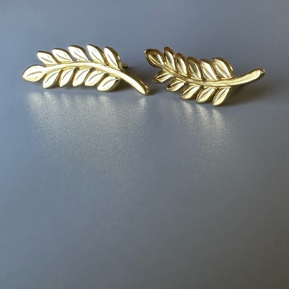 14k Gold Leaf Stud Earrings - Picture 4 of 14